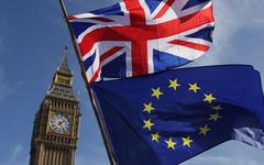Brexit: Londres et Bruxelles décident finalement de poursuivre les négociations