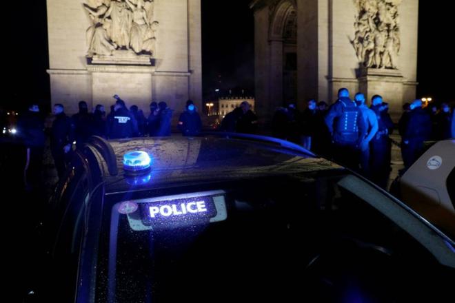 Une centaine de policiers manifestent leur "ras-le-bol" à Bordeaux