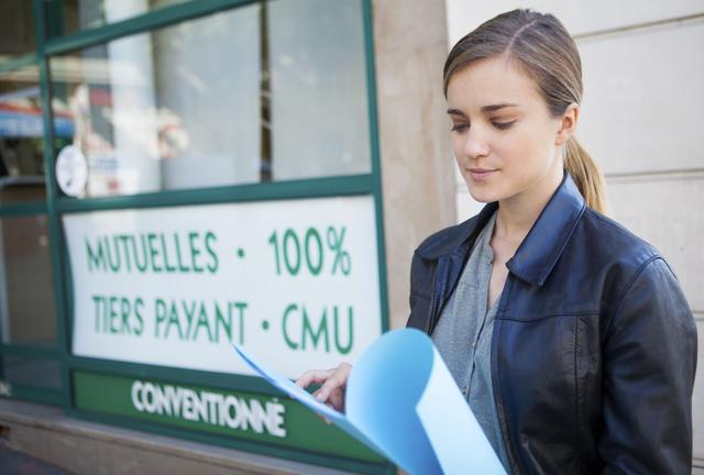 Covid-19 : prolongation des droits à la Complémentaire santé solidaire et à l’AME