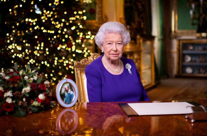 «Vous n’êtes pas seuls» : le message d’espoir d’Elizabeth II aux Britanniques