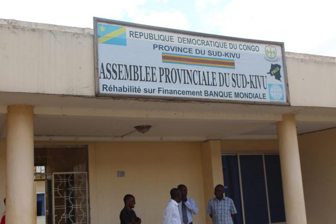 Sud-Kivu : Le bureau de l’Assemblée provinciale convoque une plénière, defiant l’interdiction de Gilbert Kakonde