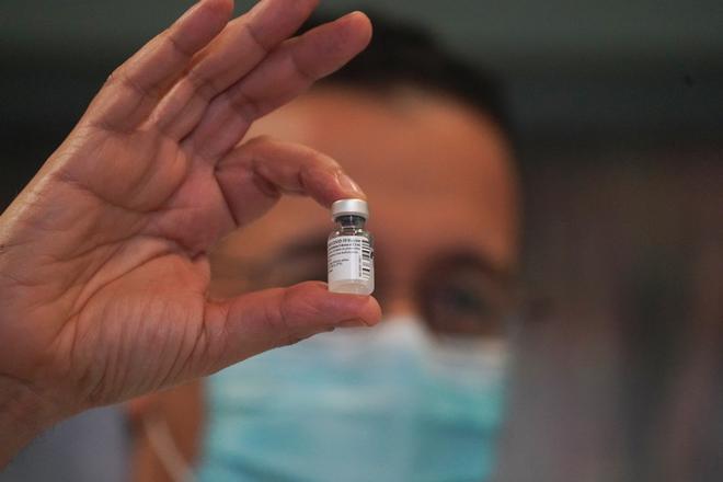 Les infos de 18h - Coronavirus : comment vont les premières personnes vaccinées en France ?