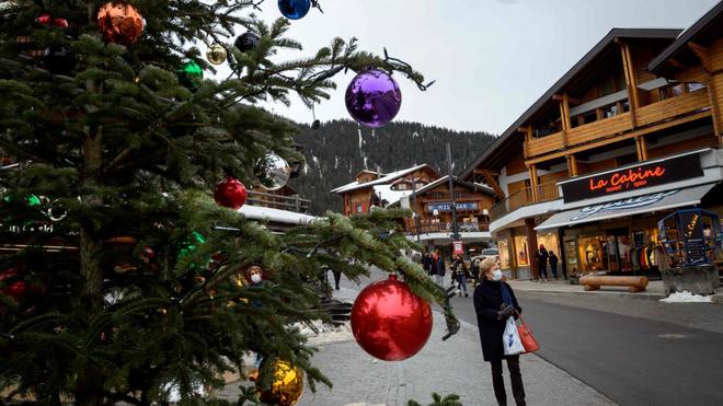 Covid-19: 200 touristes britanniques en quarantaine dans une station de ski suisse s’enfuient