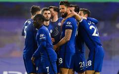 Premier League : Chelsea tenu en échec par Aston Villa malgré Giroud