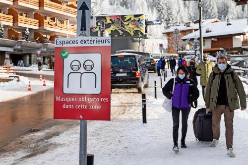 En quarantaine à Verbier, 200 Britanniques fuient pendant la nuit