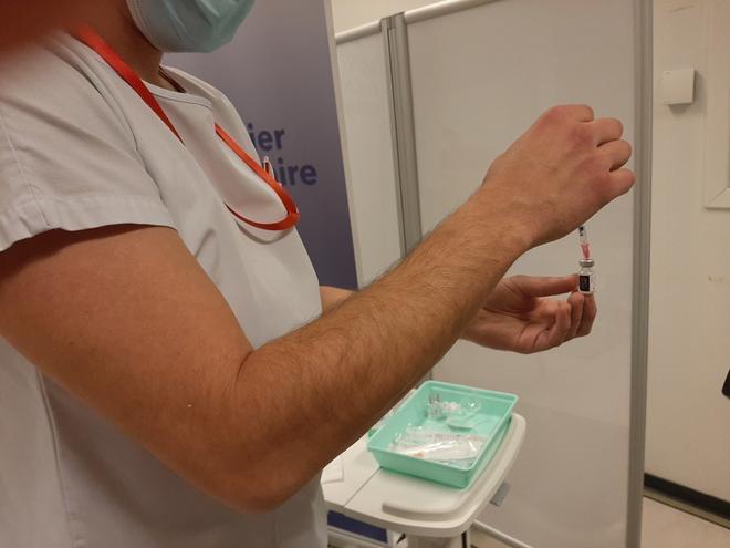 Covid-19. Toulouse : la vaccination des personnels soignants de plus de cinquante ans a débuté