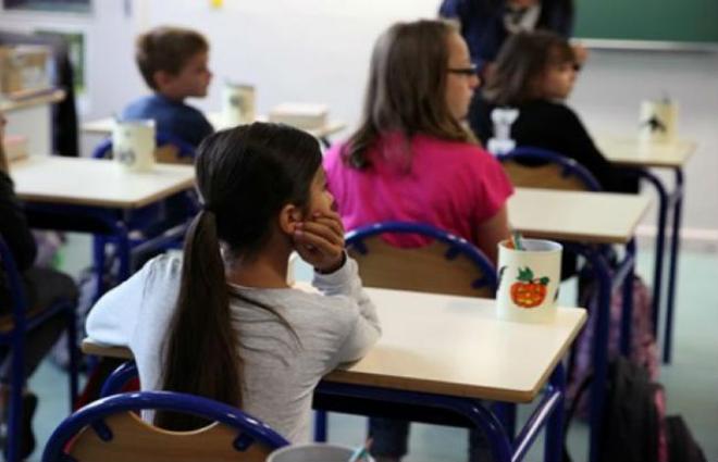 “Atteinte à la laïcité” : des parents d’élèves de Béziers révoltés par la suppression des menus sans porc à la cantine