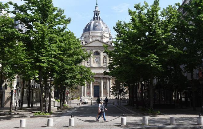 A la Sorbonne, des violences policières émaillent les mobilisations étudiantes