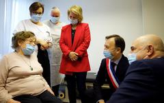 Renée et Gilberte, résidentes de l’EHPAD Stenhuis à Saint-Omer, heureuses d’être enfin vaccinées