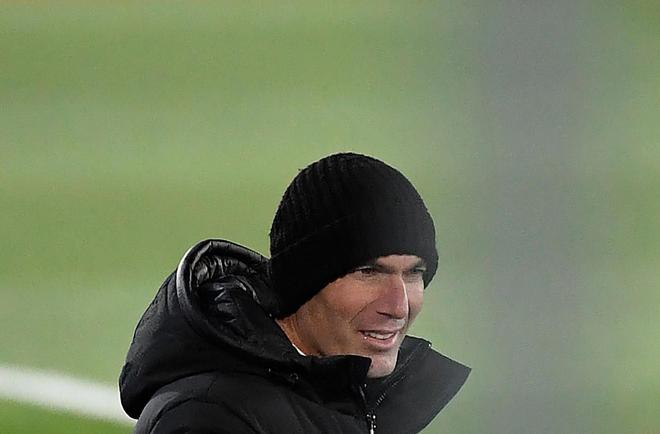 Covid-19 : Zidane à l’isolement après avoir été en contact avec un cas positif