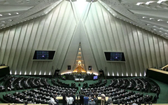 Le Parlement iranien discute d’un projet de loi visant à éliminer Israël d’ici 20 ans