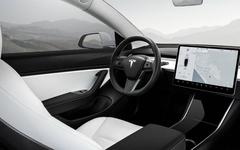Une Tesla traverse la Californie en totale autonomie avec la version bêta du Full Self-Driving