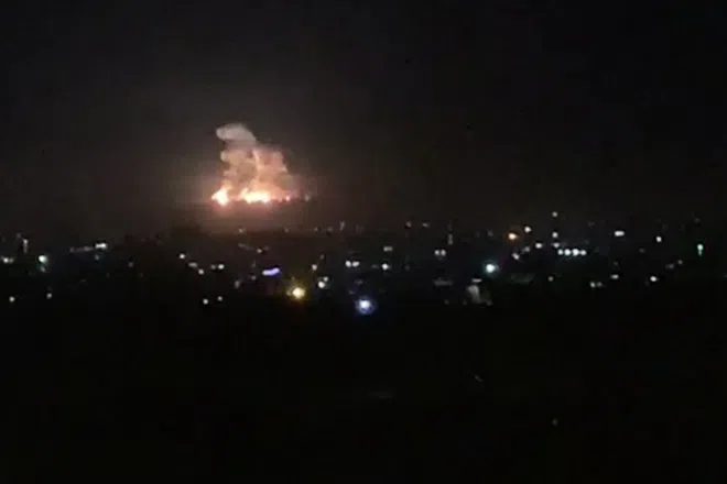 [Vidéos] Des avions de guerre israéliens bombardent la capitale syrienne au milieu du siège du Capitole aux Etats-Unis (Southfront)