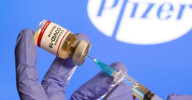 La France aurait refusé 500 millions de doses du vaccin Pfizer pour favoriser Sanofi qui ne sera livré que fin 2021