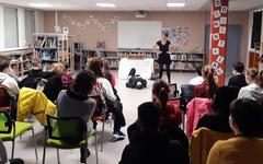 Hénin-Beaumont : Faute de scène, l’Escapade fait vivre les propositions culturelles dans les établissements scolaires