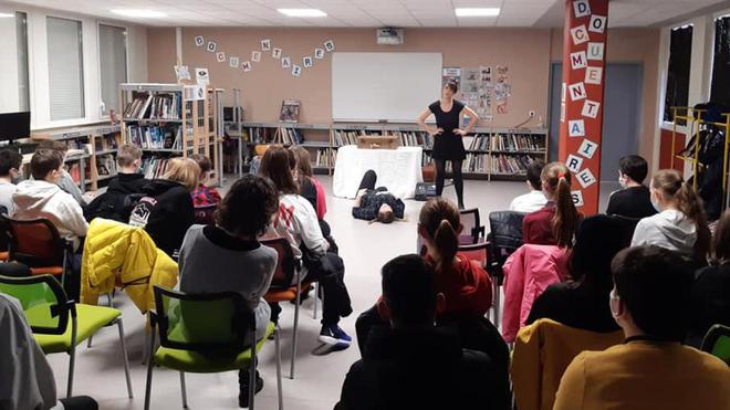 Hénin-Beaumont : Faute de scène, l’Escapade fait vivre les propositions culturelles dans les établissements scolaires