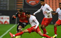 Ligue 1: Nîmes-Lorient reporté à cause de nombreux cas de Covid-19 chez les Merlus