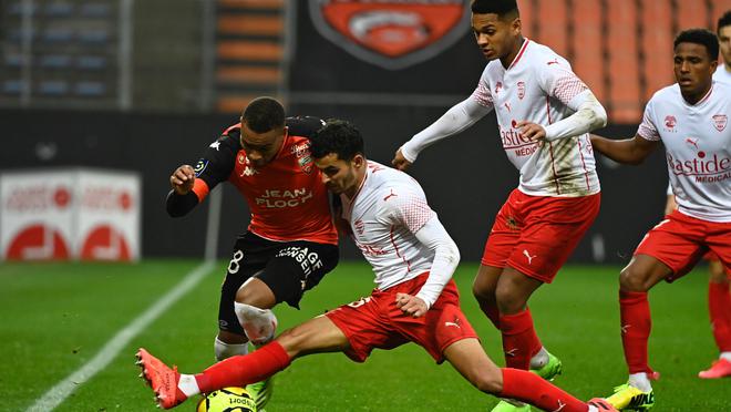 Ligue 1: Nîmes-Lorient reporté à cause de nombreux cas de Covid-19 chez les Merlus