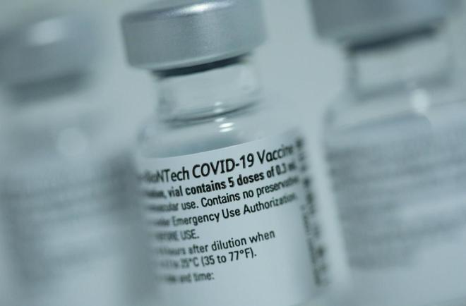 Vaccins anti-Covid : pourquoi le délai entre les deux doses est maintenu à 3 ou 4 semaines