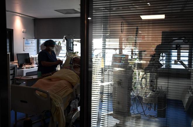 Covid-19 en France : 356 nouveaux décès à l’hôpital et 22 858 contaminations en 24 heures