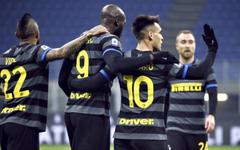 Série A: L’Inter surclasse Benevento et met l’AC Milan sous pression