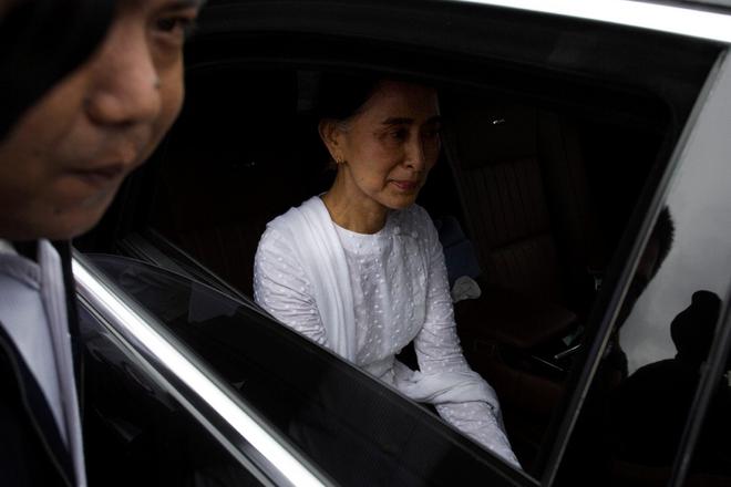 Coup d’Etat en Birmanie, la dirigeante Aung San Suu Kyi arrêtée
