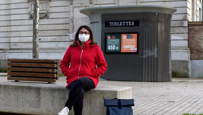 Toulouse : enfermée dans des toilettes publiques, une Toulousaine douchée par le nettoyage automatique