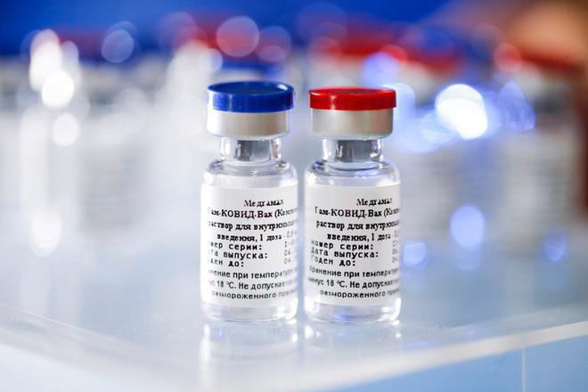 DIRECT - Coronavirus : la production du vaccin Moderna commencera «courant mars» en France