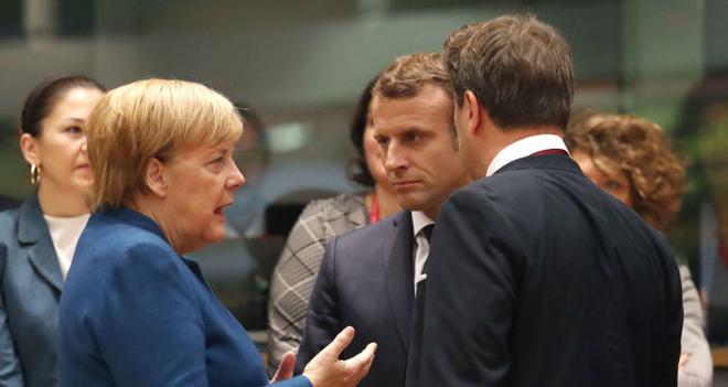 Des diplomates européeens expulsés de Russie,Macron et Merkel font bloc