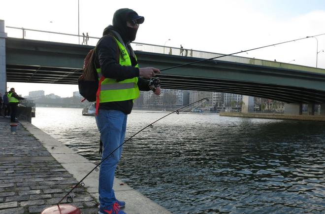 A Paris, il est désormais interdit de pêcher au vif