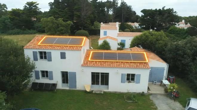 Première en France à l'Île d'Yeu : ils partagent leur énergie solaire avec leurs voisins