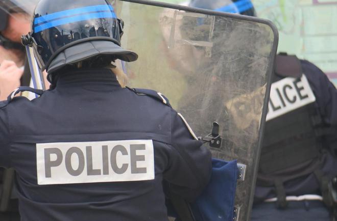 Nouvelles tensions entre des jeunes et la police dans les Yvelines