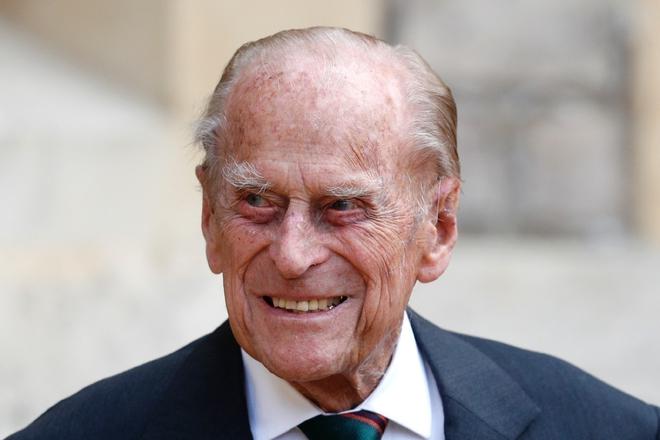 Le prince Philip, époux d’Elizabeth II, hospitalisé « par précaution »