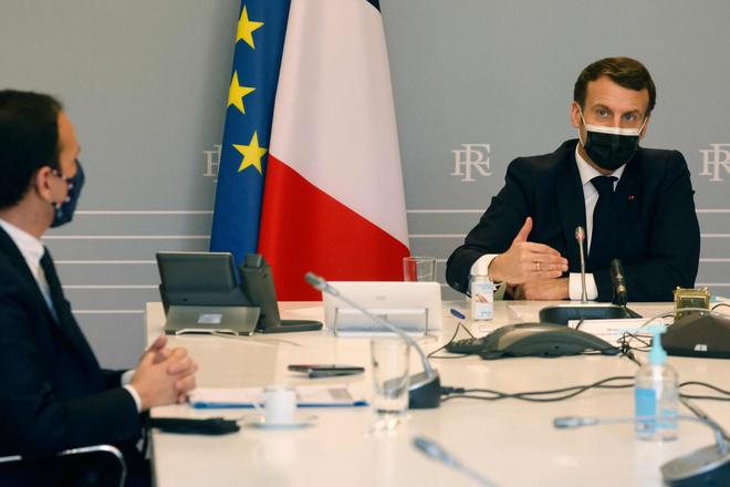 Comment Emmanuel Macron veut muscler la stratégie nationale contre les cyberattaques