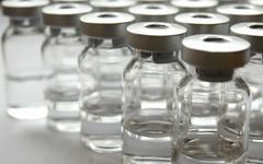 Covid-19 : après Pfizer, Sanofi va aider à la production du vaccin de Johnson & Johnson