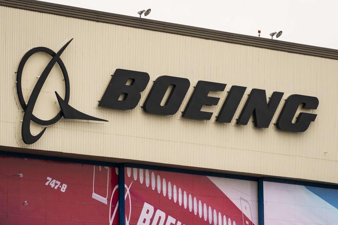 Un Boeing 777 atterrit d’urgence à Moscou après un problème de moteur