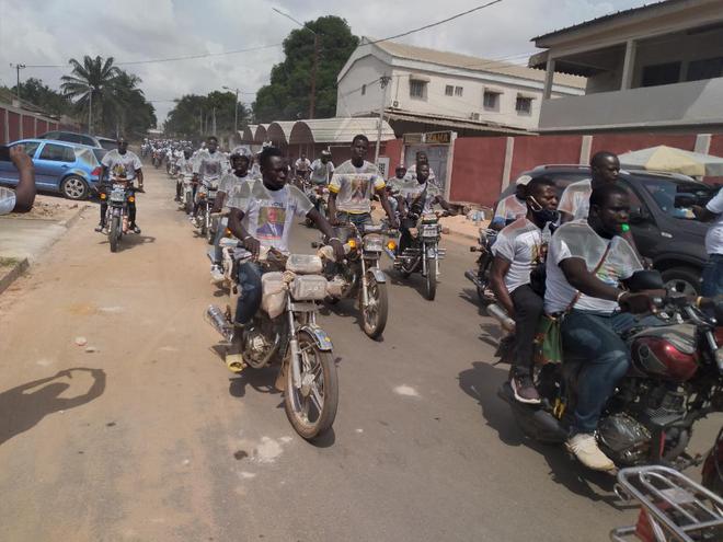 Lancement de campagne : 1000 mototaxis volontaires pour Amadou Koné ( législatives 2021, Bouaké)