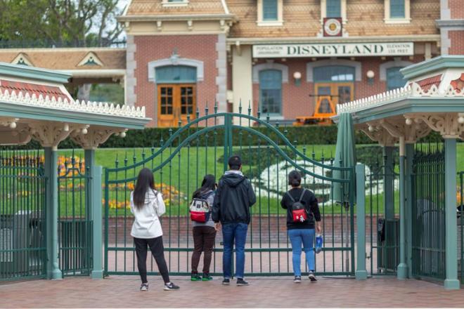 Covid-19: la Californie assouplit ses critères pour la réouverture de Disneyland et des stades