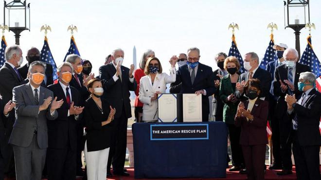 Le Congrès vote le colossal plan de relance, victoire majeure pour Joe Biden