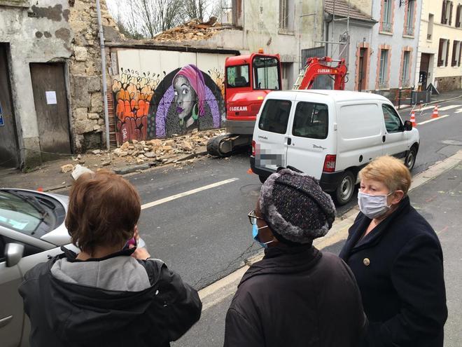 Val-d’Oise. La démolition de l’ex-garage incendié sous surveillance à Pontoise