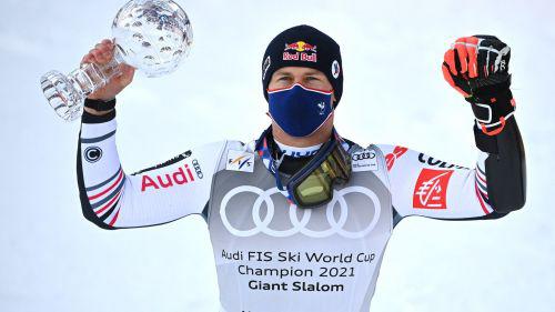 Ski alpin : Alexis Pinturault remporte le gros globe de cristal de la Coupe du monde, le premier Français depuis 1997