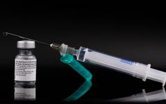 Oui, les vaccins sont expérimentaux contrairement à ce que l’AFP et J. Mansour affirment dans leur « fast check »