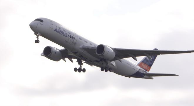 Airbus. Un premier vol, à Toulouse, avec 100% de carburant de substitution au kérosène fossile