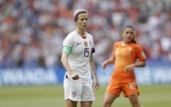 Les États-Unis avec Megan Rapinoe et Alex Morgan en France