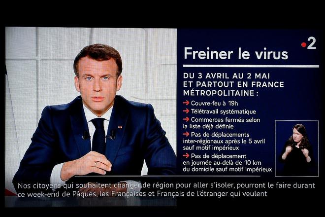 Covid-19 : les mesures annoncées par Emmanuel Macron débattues au Parlement