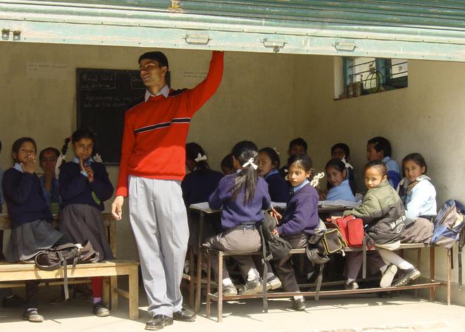 Fermeture des écoles à Katmandou : quand la pollution de l’air devient insoutenable