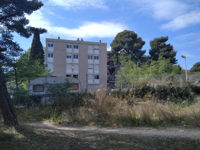Jeune fille de 18 ans arrêtée à Béziers : des préparatifs d’engins explosifs retrouvés à son domicile