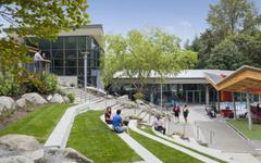 Microsoft repousse au 7 septembre la réouverture "complète" du campus de Redmond