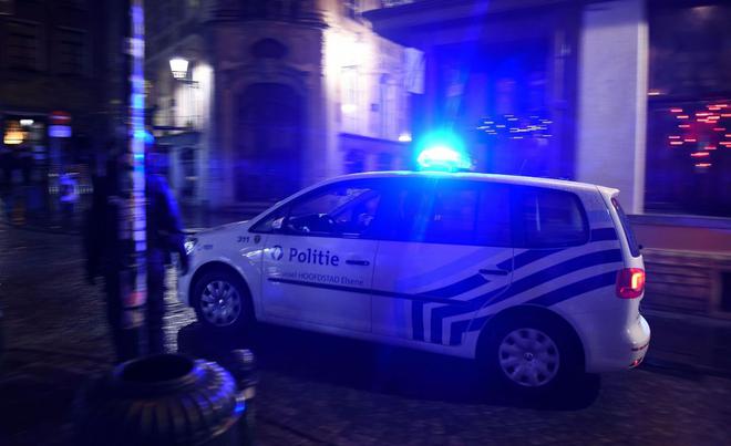 Belgique : lors d’une fête nocturne interdite, un jeune homme se tue en tentant d’échapper à la police