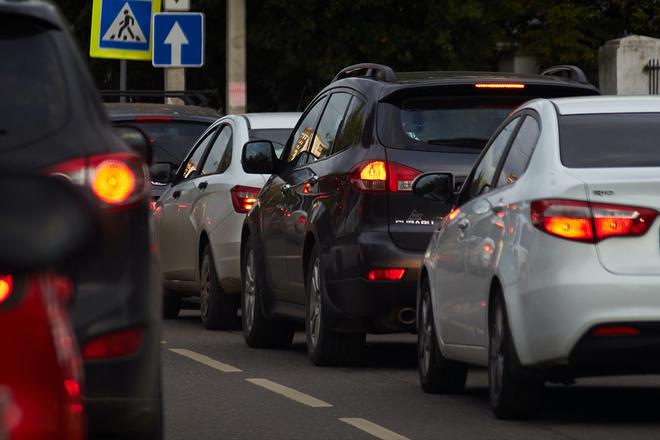 Près de 17 millions de voitures bientôt interdites dans plusieurs villes en France